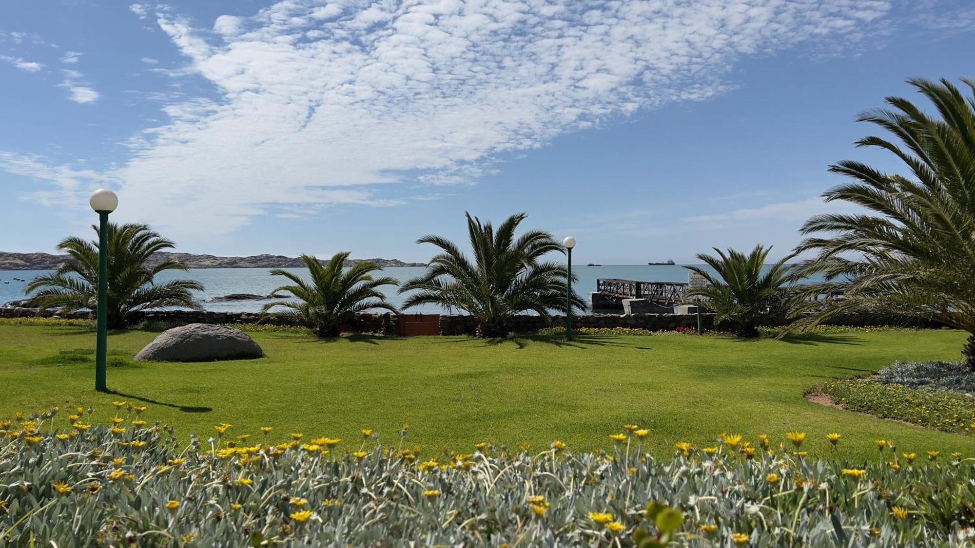 فندق لوديريتز نست هوتل Lüderitz المظهر الخارجي الصورة